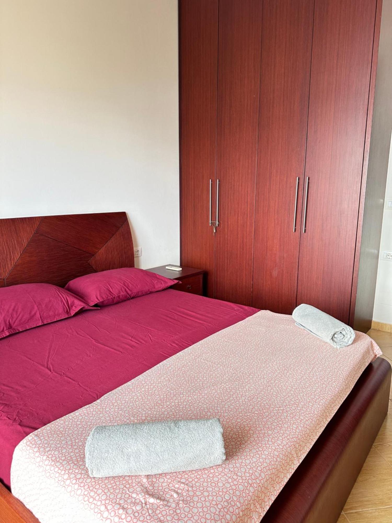 Agora Sea View Apartment Sarandë Buitenkant foto