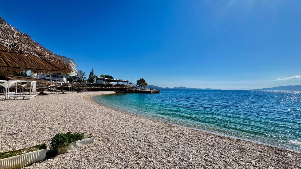 Agora Sea View Apartment Sarandë Buitenkant foto